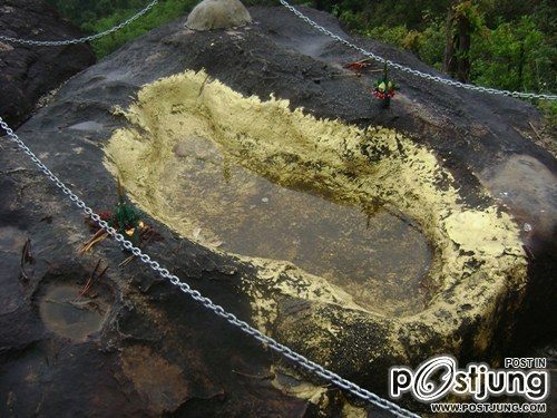 รอยพระพุทธบาท