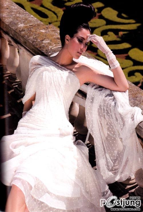 เชอร์รี่ เขมอัปสร จากปกLIPSไม่รู้ว่าเก่ายังแต่เพิ่งเจอมาสวยดีครับ