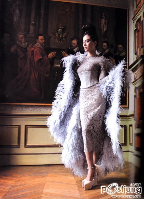 เชอร์รี่ เขมอัปสร จากปกLIPSไม่รู้ว่าเก่ายังแต่เพิ่งเจอมาสวยดีครับ