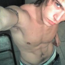 ผู้ชาย กรุบกริบ