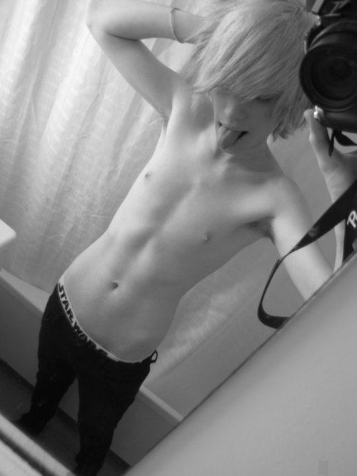 หนุ่มผอมบางแอบ sexy