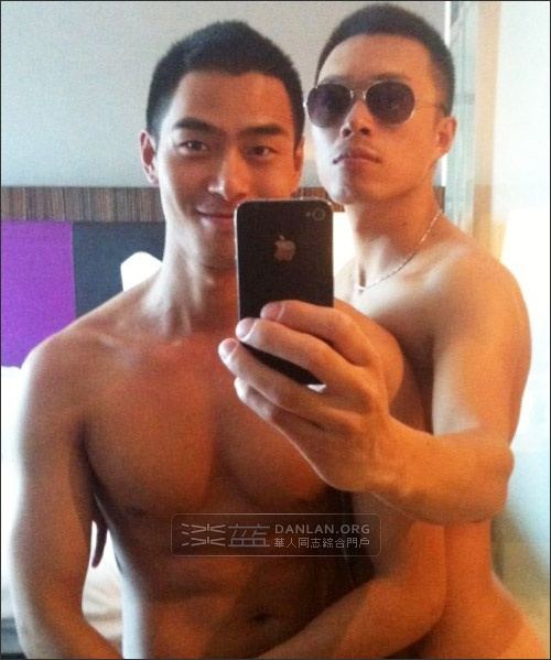 ตี๋๋๋๋๋๋๋ี๋ถ่ายรูปเอง