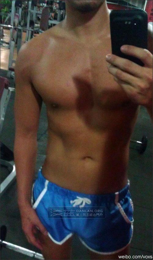 ตี๋๋๋๋๋๋๋ี๋ถ่ายรูปเอง