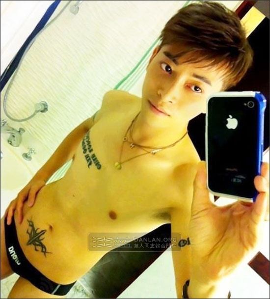 ตี๋๋๋๋๋๋๋ี๋ถ่ายรูปเอง