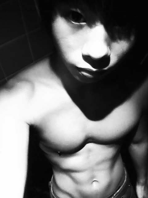 หนุ่มตี๋๋๋๋๋๋๋ี๋๋ี๋ยุ่นโสม