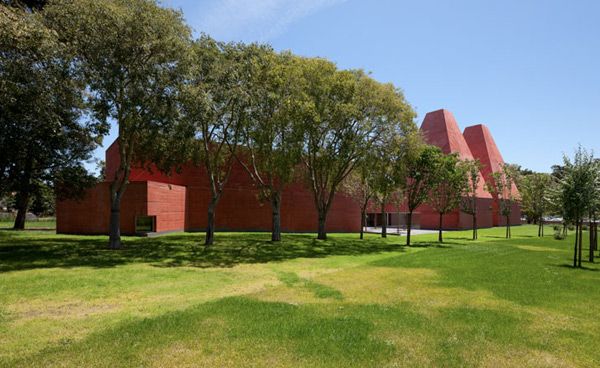 Unusual Portuguese Architecture &ndash; A House of Art