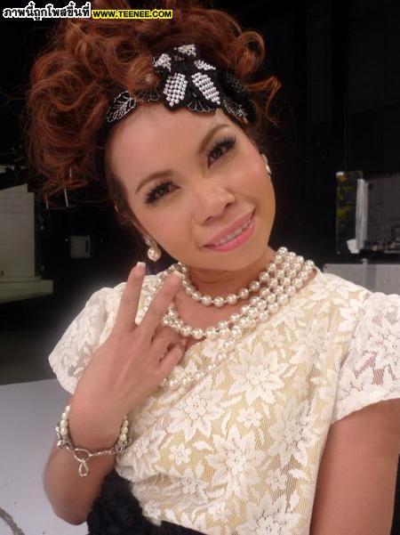 ตุ๊กกี้ ฮอต! เผยมีเสี่ยติดต่อขอกินข้าว