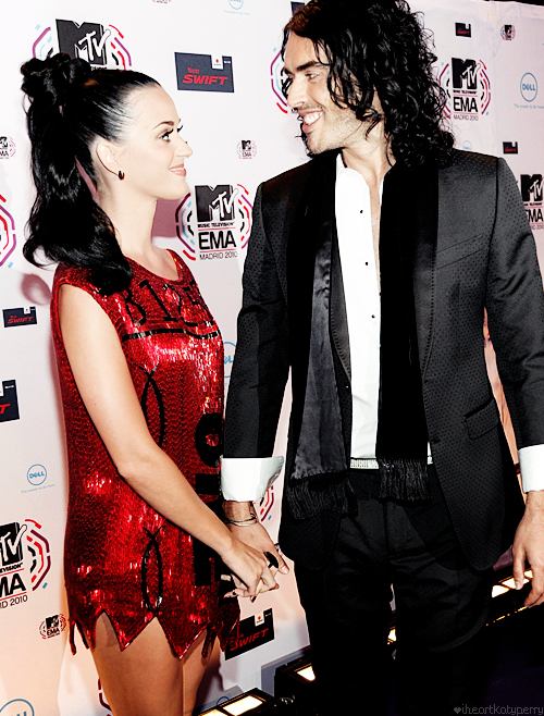 Happy 1St Anniversary, Katy Perry & Russel!