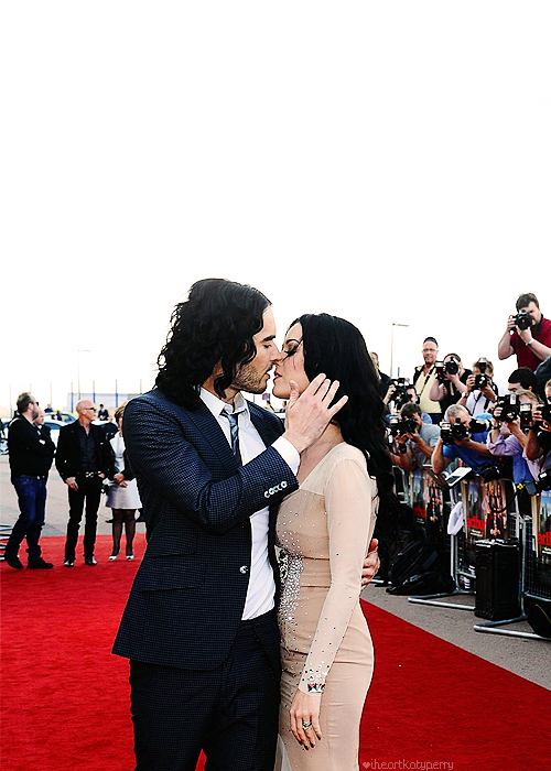 Happy 1St Anniversary, Katy Perry & Russel!