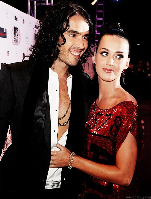 Happy 1St Anniversary, Katy Perry & Russel!