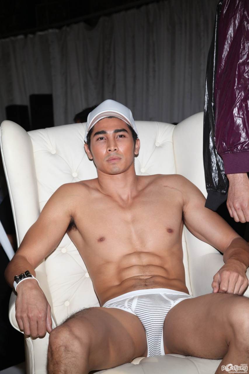 อกที่น่าซบ