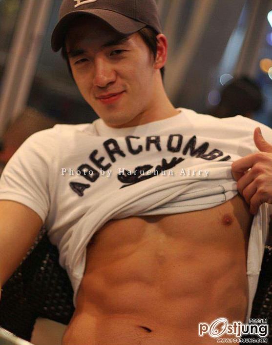 อกที่น่าซบ