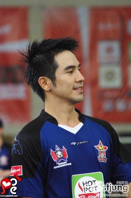 พี่โป๊ป....จากแฟนคลับ4