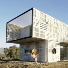 Recycled Eco House by Chilean Architects: wood pallets + shipping container