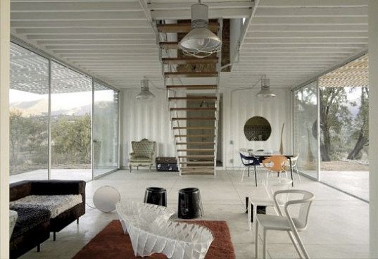 Recycled Eco House by Chilean Architects: wood pallets + shipping container