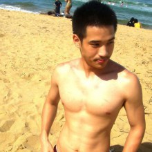 หนุ่มตี๋ สะกิดติ่ง