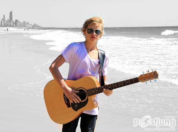 Cody Simpson :On my mind