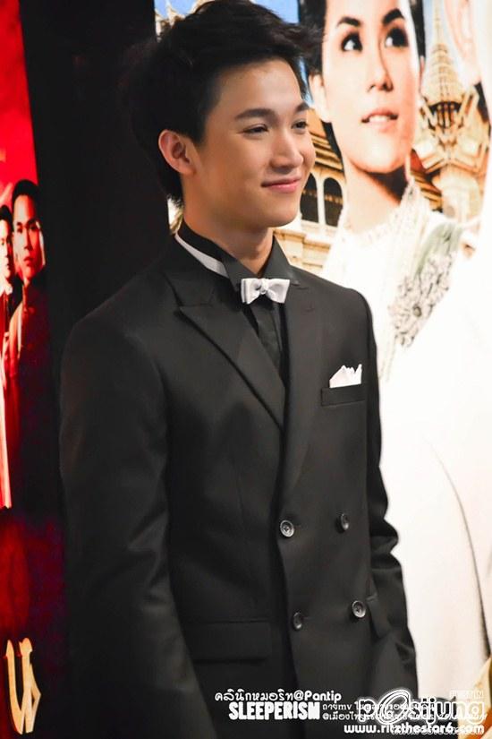 บอย ถกลเกียรติ ระดมดาราเอ็กแซ็กท์ถ่ายทอดเพลง "ในหลวงของแผ่นดิน"