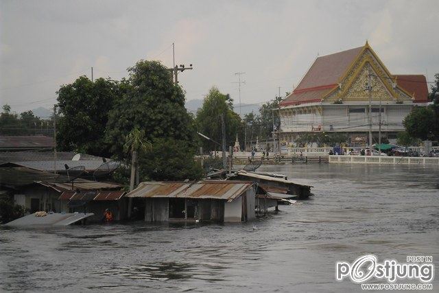 วัดมณีชลขัณฑ์ จังหวัดลพบุรี ถูกน้ำท่วม ปี พ.ศ.2554