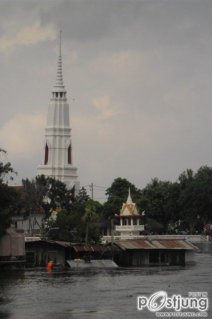 วัดมณีชลขัณฑ์ จังหวัดลพบุรี ถูกน้ำท่วม ปี พ.ศ.2554