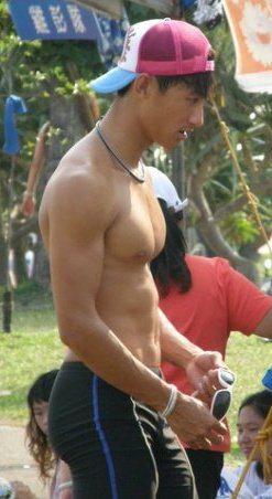 ตี๋๋๋๋๋๋๋ี๋๋๋๋แมนตี๋ล่ำมากมายให้เลือก