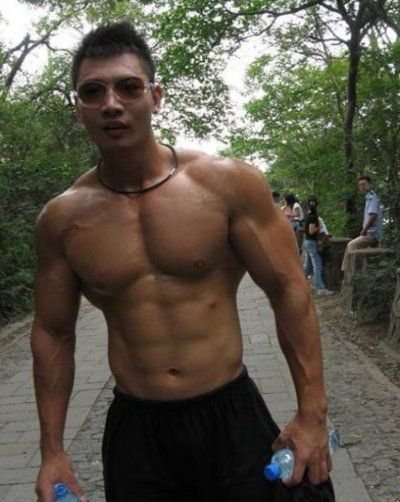 ตี๋๋๋๋๋๋๋ี๋๋๋๋แมนตี๋ล่ำมากมายให้เลือก