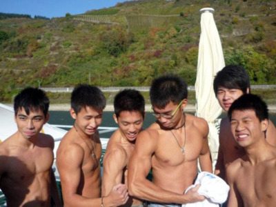 ตี๋๋๋๋๋๋๋ี๋๋๋๋แมนตี๋ล่ำมากมายให้เลือก