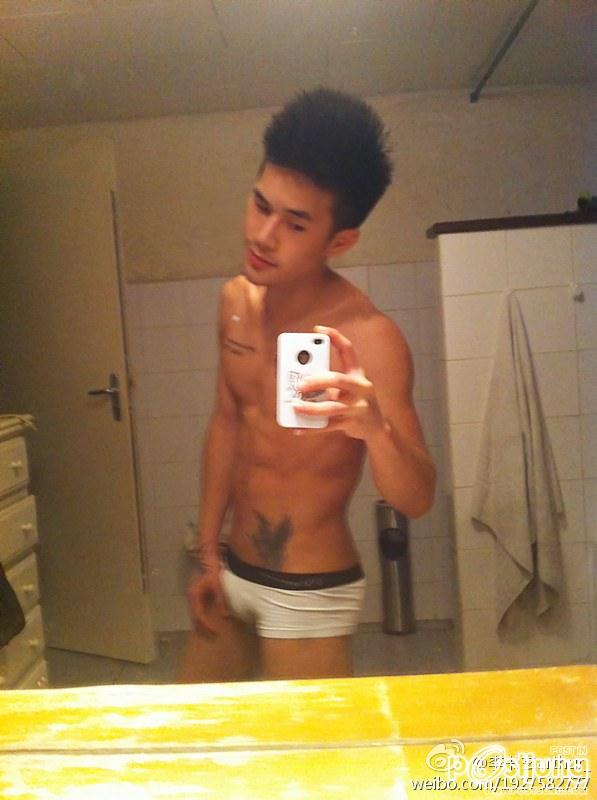 หนุ่มน้อยกับท่าหากิน