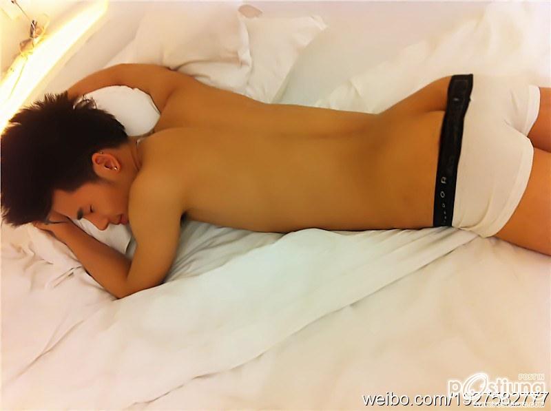 หนุ่มน้อยกับท่าหากิน