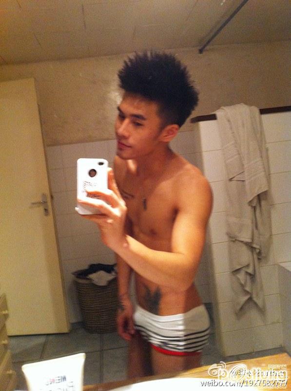 หนุ่มน้อยกับท่าหากิน