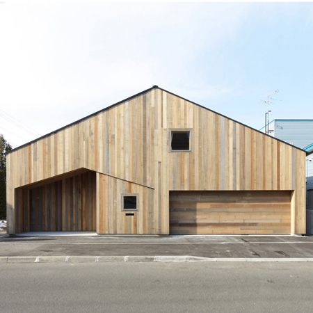 ชอบชอบชอบWooden Structure House: hang out on the roof ... inside the house
