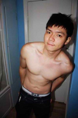 ตี๋เข้มตี๋แมนล่ำๆ