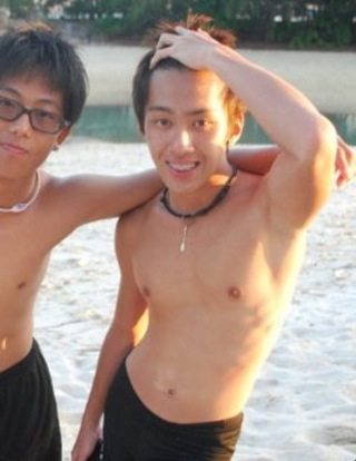 ตี๋เข้มตี๋แมนล่ำๆ