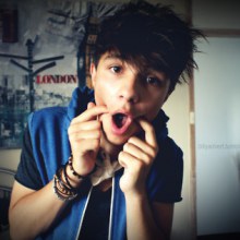 นู๋ว่าน่ะ อิอิ ^o^