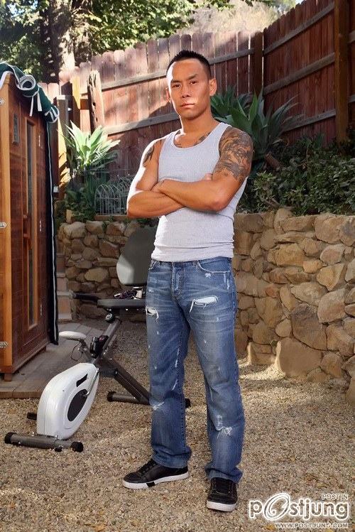 ตำรวจผู้ร้ายหล่อ