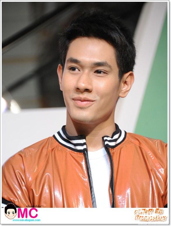 ริมฝีปากแบบไหนคุณอยากสัมผัสสสสส
