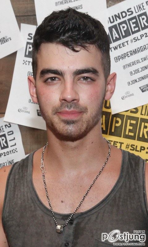 ริมฝีปากแบบไหนคุณอยากสัมผัสสสสส2ซีสสส