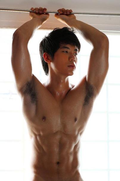 อ่ะๆ หนุ่มๆ ตอนตีห้าครึ่งครับ อิอิ นอนแระน๊าๆๆๆ By Chay-ake