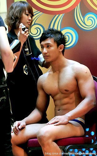 ซี๊ดดด หนุ่มๆ ช่วงบ่ายคร๊าบบบ By Chay-ake
