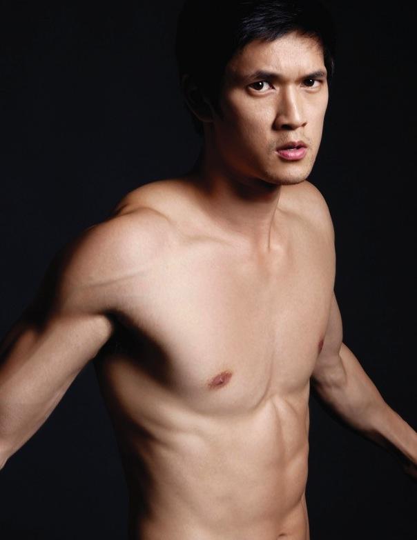 ซี๊ดดด !!!! หนุ่มๆ หุ่นซ่ายามบ่าย By chay-ake