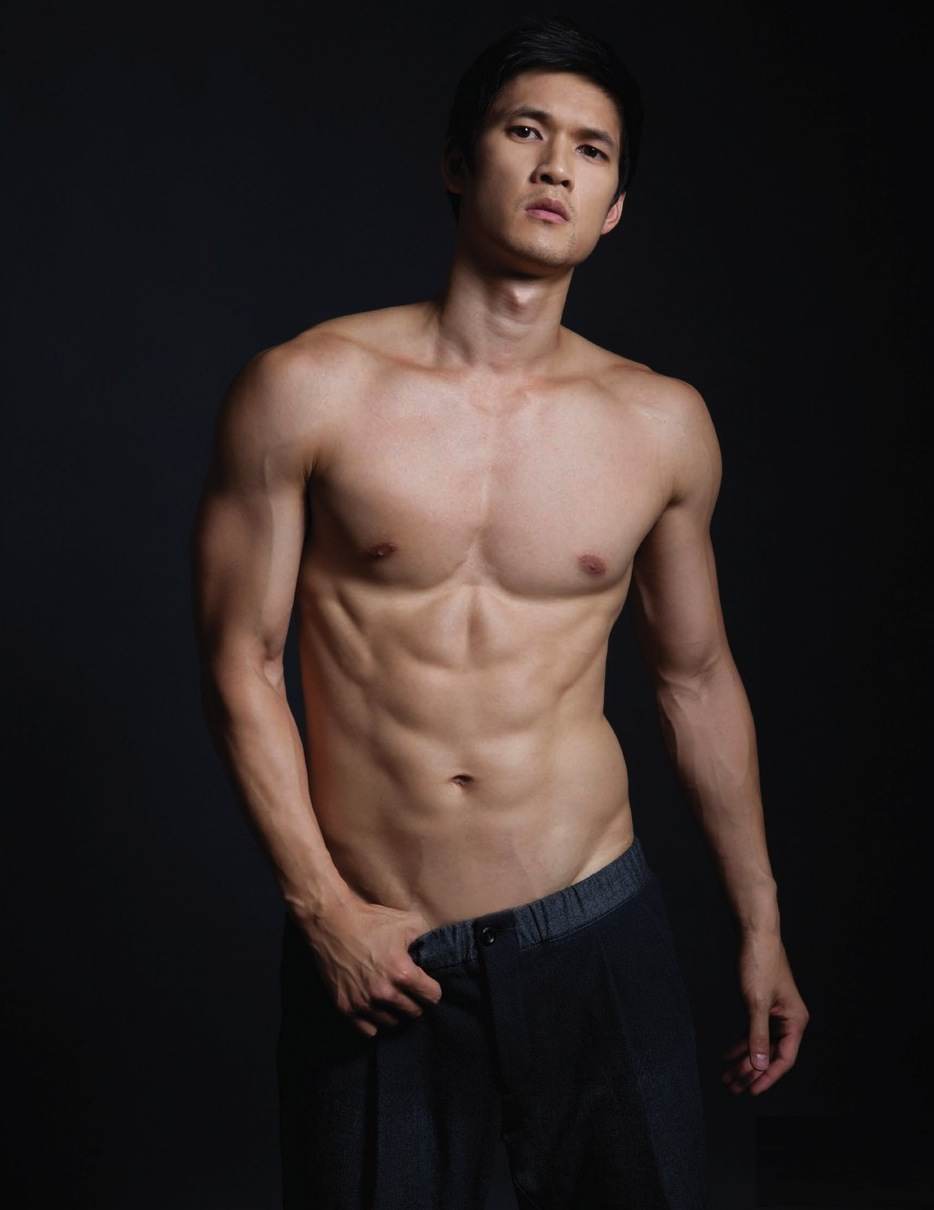 ซี๊ดดด !!!! หนุ่มๆ หุ่นซ่ายามบ่าย By chay-ake