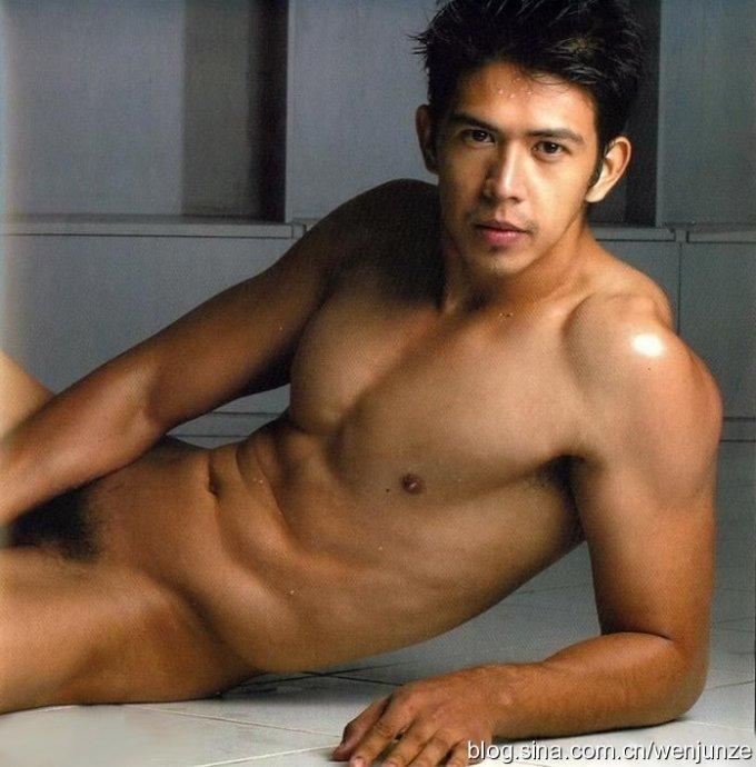 ซี๊ดดด !!!! หนุ่มๆ หุ่นซ่ายามบ่าย By chay-ake