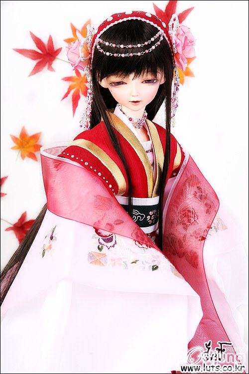 ตุ๊กตาดอลฟี่สวยๆ