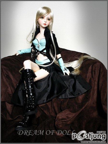 ตุ๊กตาดอลฟี่สวยๆ