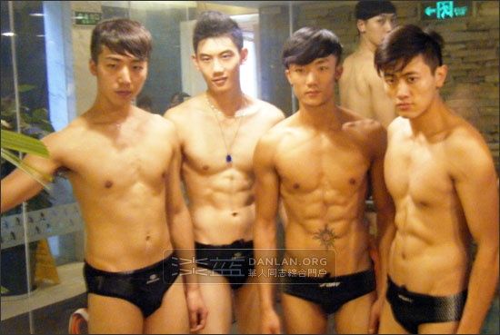 ซี๊ดดดดดดดดด เอาหนุ่มๆ ช่วงบ่ายมาฝากคร๊าบบ By chay-ake