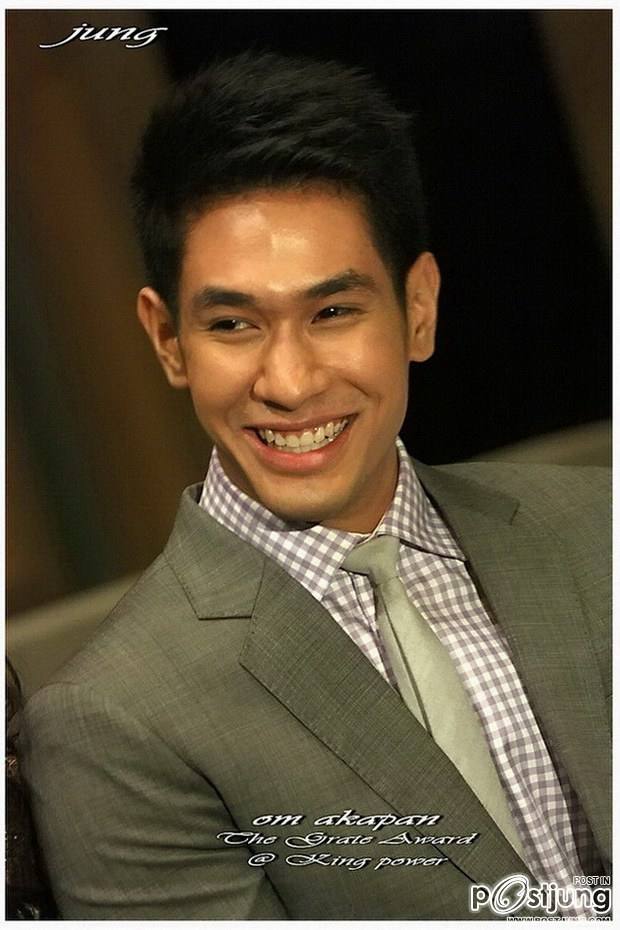 อ๋อมหล่อๆ