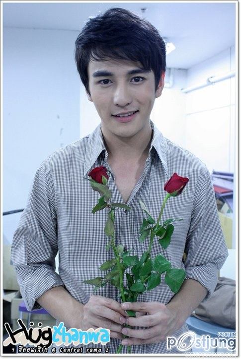 ธันวา  ดาวรุ่ง