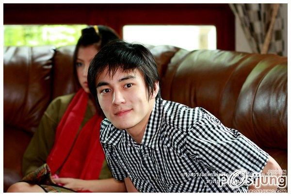 ธันวา  ดาวรุ่ง