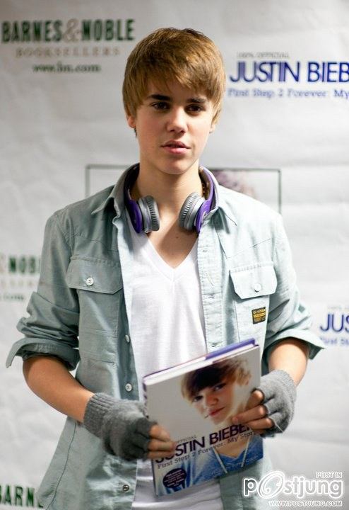 “Justin Bieber” ล่าสุด! ขอขึ้นปก Billboard แมกกาซีน ต้อนรับเทศกาลคริสต์มาส!!!