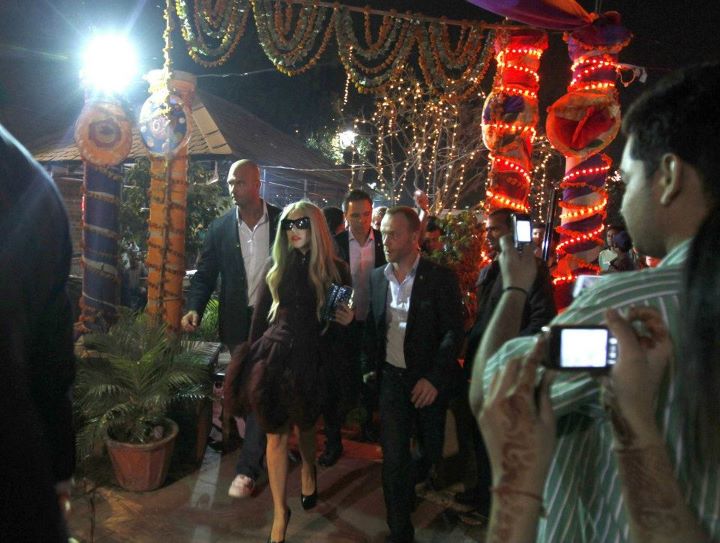 Lady Gaga 28.October.2011 Shopping in New Dehli